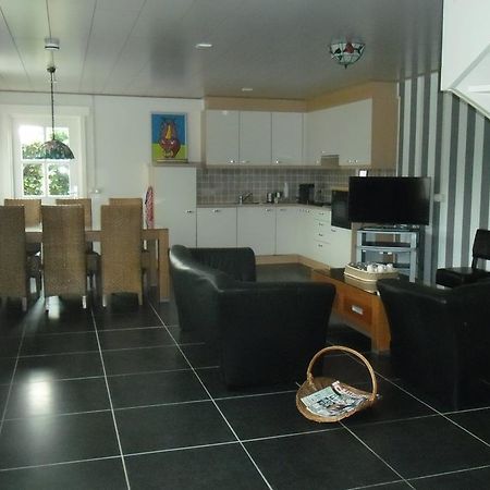 Herkenhoek 3 Bedroom Apartement Heeswijk-Dinther Eksteriør billede